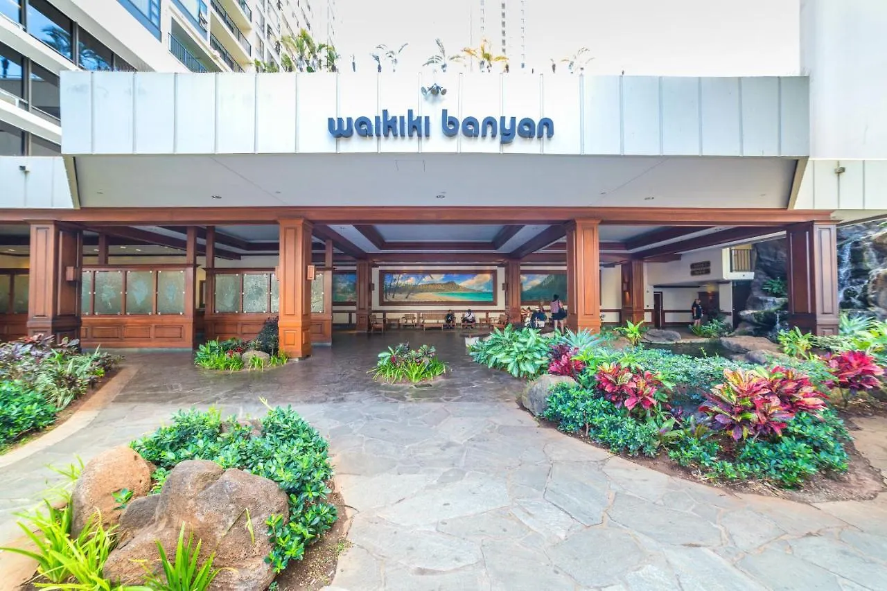 Stylish Condo With Mountain Views In Waikiki Banyan! Χονολουλού Διαμέρισμα