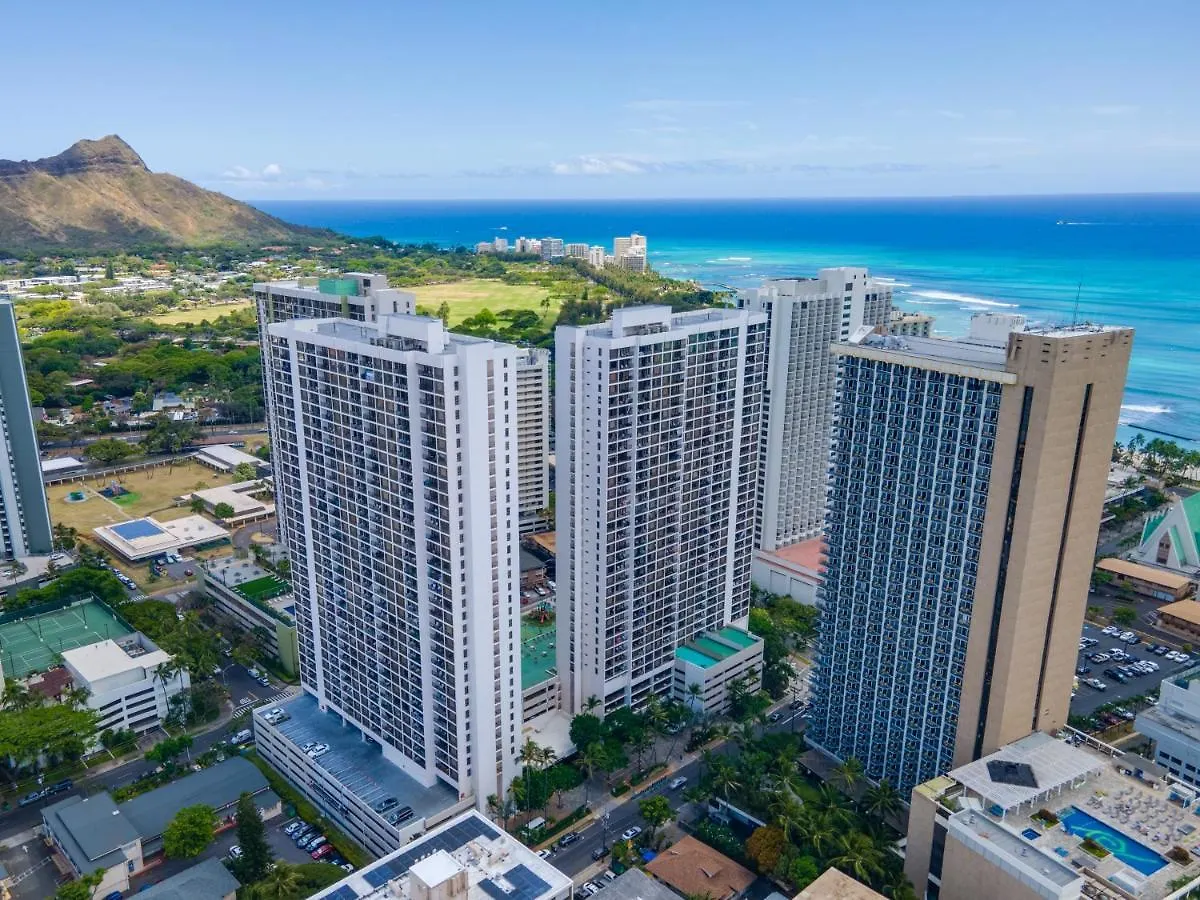 Stylish Condo With Mountain Views In Waikiki Banyan! Honolulu 0*,  United States