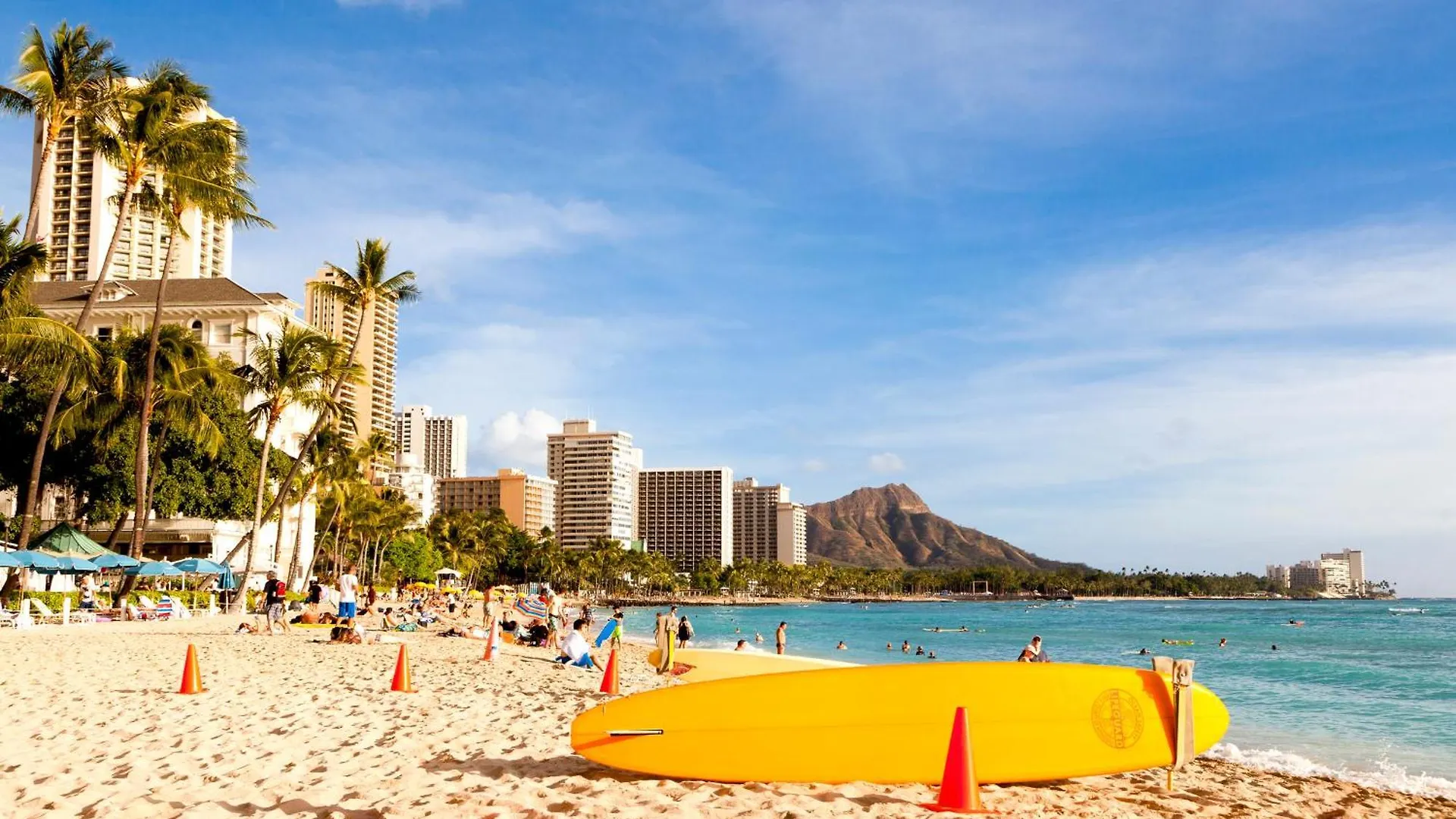 Stylish Condo With Mountain Views In Waikiki Banyan! Honolulu United States